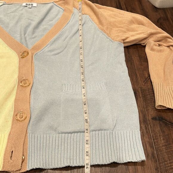525 America colored cardigan, Size Large - Picture 10 of 10